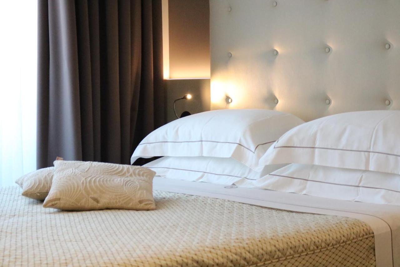 Majestic Beach Hotel & Wellness Бибионе Экстерьер фото
