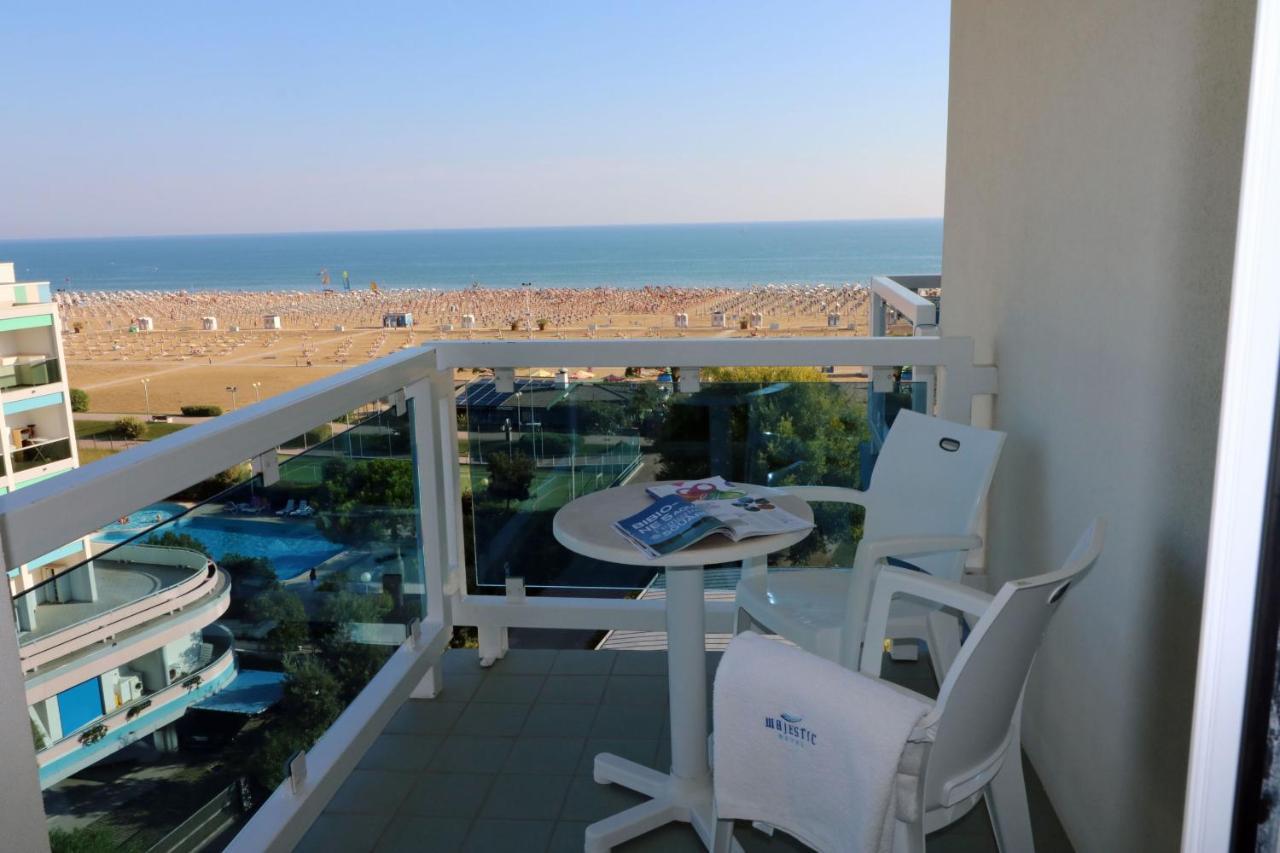 Majestic Beach Hotel & Wellness Бибионе Экстерьер фото