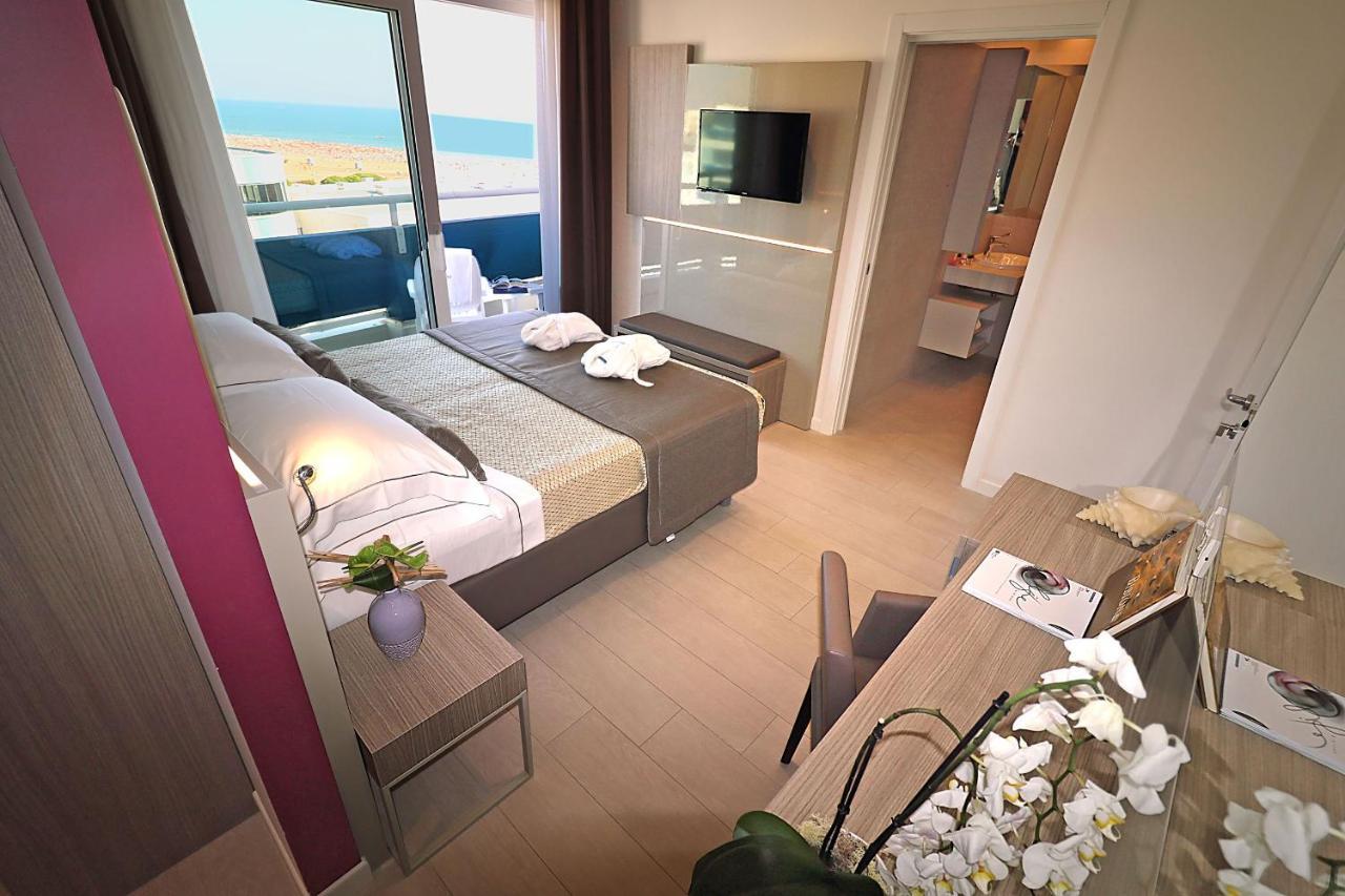 Majestic Beach Hotel & Wellness Бибионе Экстерьер фото